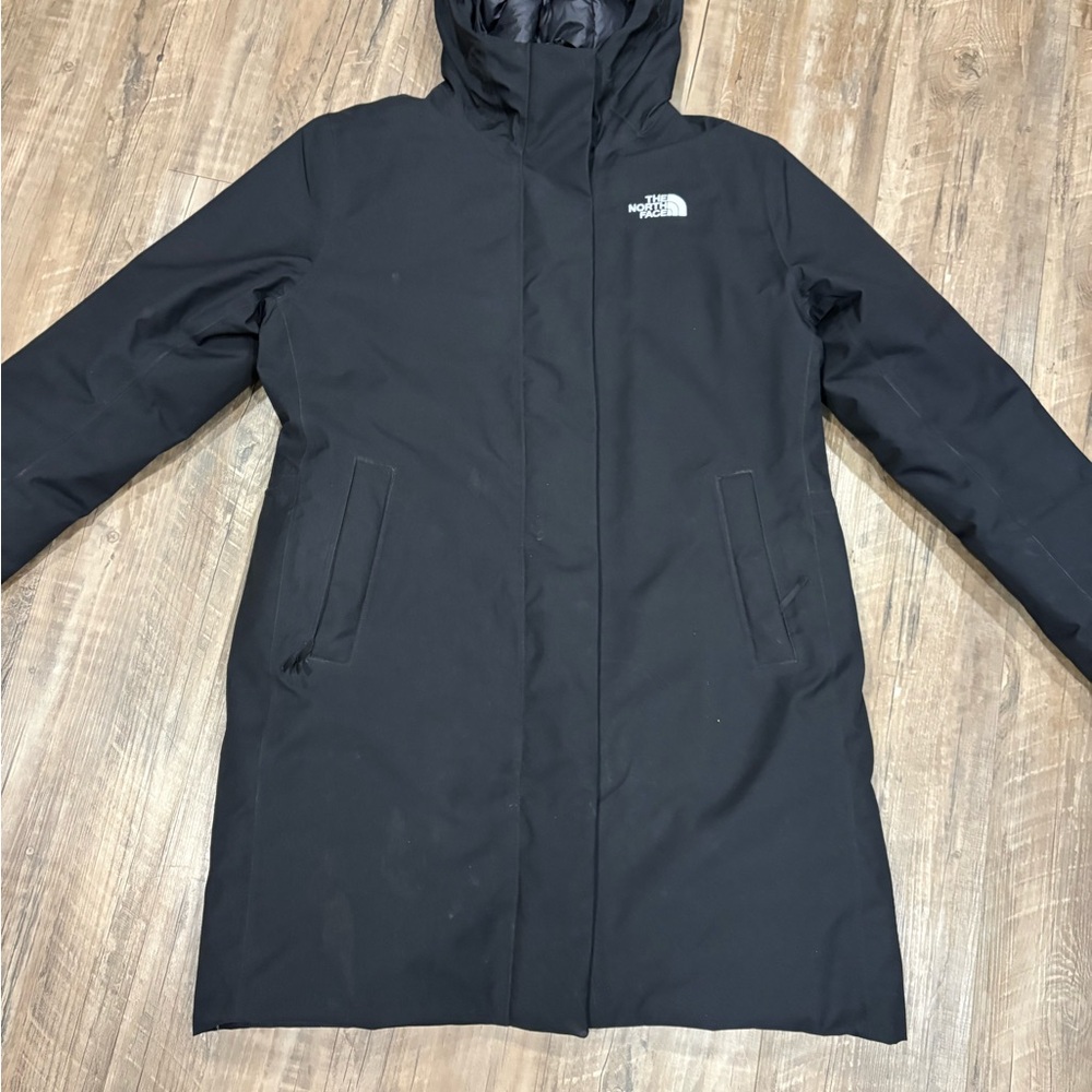 The North Face Black Insulated Parka Women’s Large — Like New